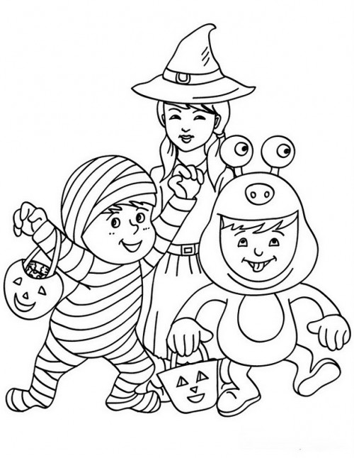 3-kids-disguised-witch-monster-mummy-with-candy-halloween-baskets-01-5xd_uhf